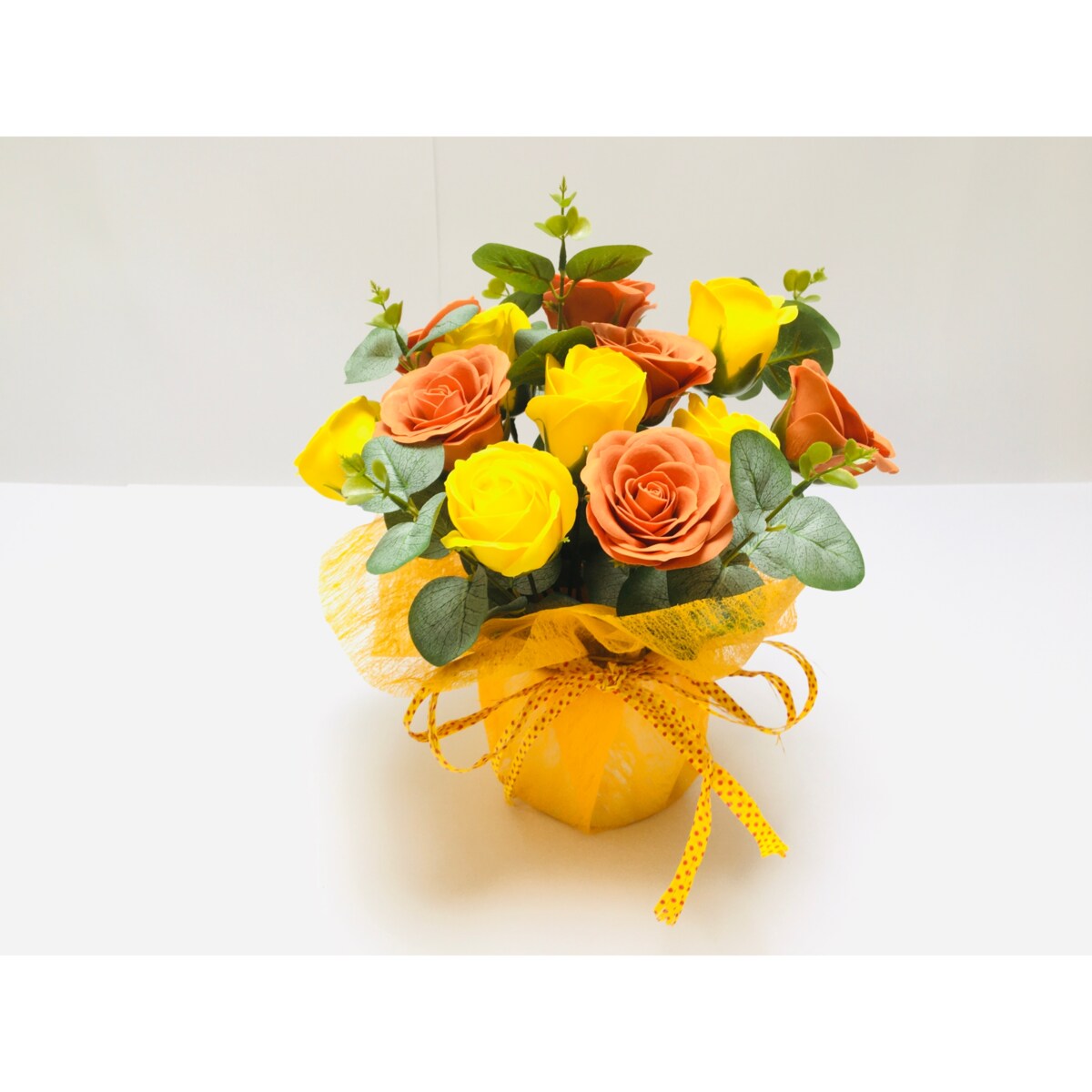 BUKIET Z MYDLANYCH PACHNĄCYCH KWIATÓW na prezent upominek Wielkanoc święta