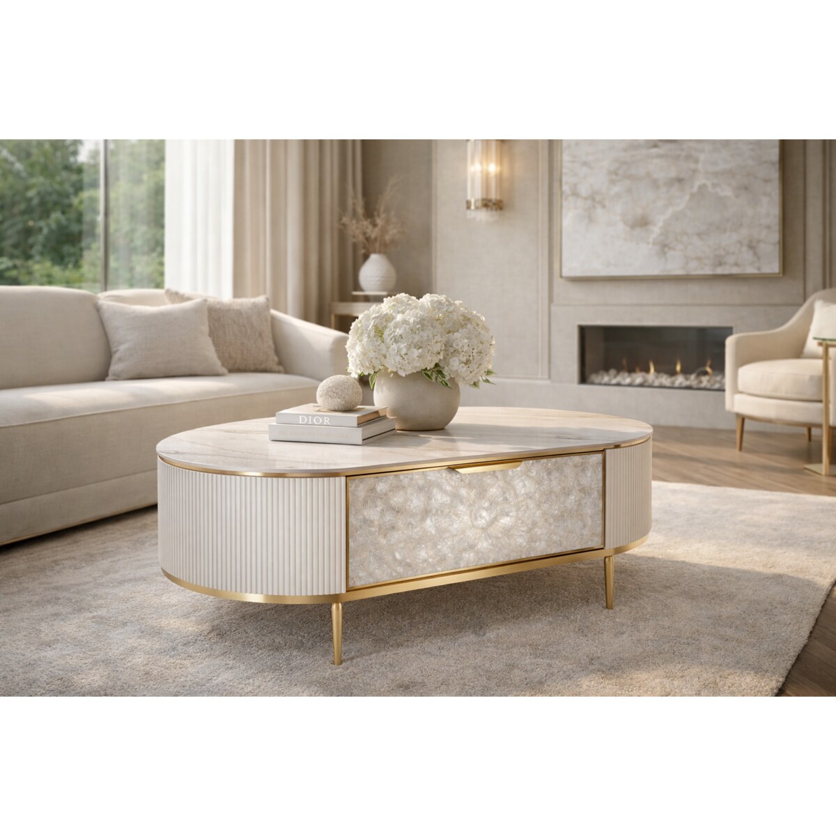 Kremowy stolik kawowy glamour Champion z muszlami i spiekiem 122x71x45