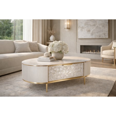 Kremowy stolik kawowy glamour Champion z muszlami i spiekiem 122x71x45