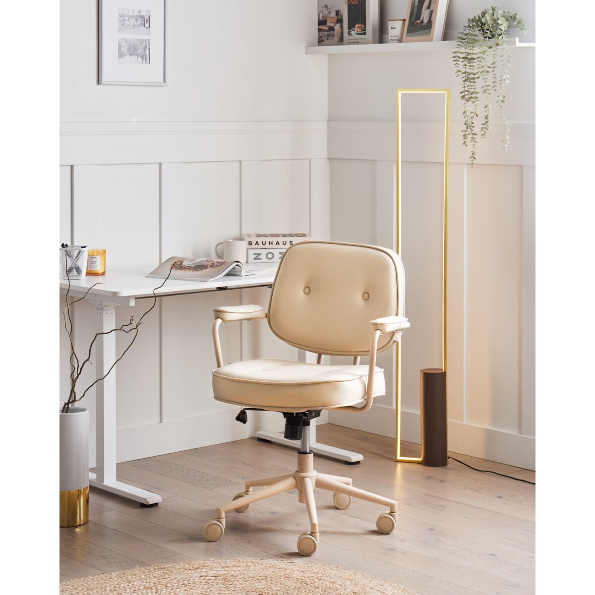 Krzesło obrotowe PARAMUS Ekoskóra Beżowy