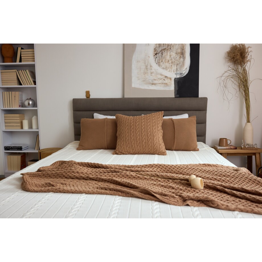 Poszewka warkocz kwadratowa karmelowa, 50 x 50 cm, La Manta