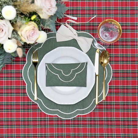 Okrągły obrus w szkocką kratę Red Tartan – ⌀ 210 cm