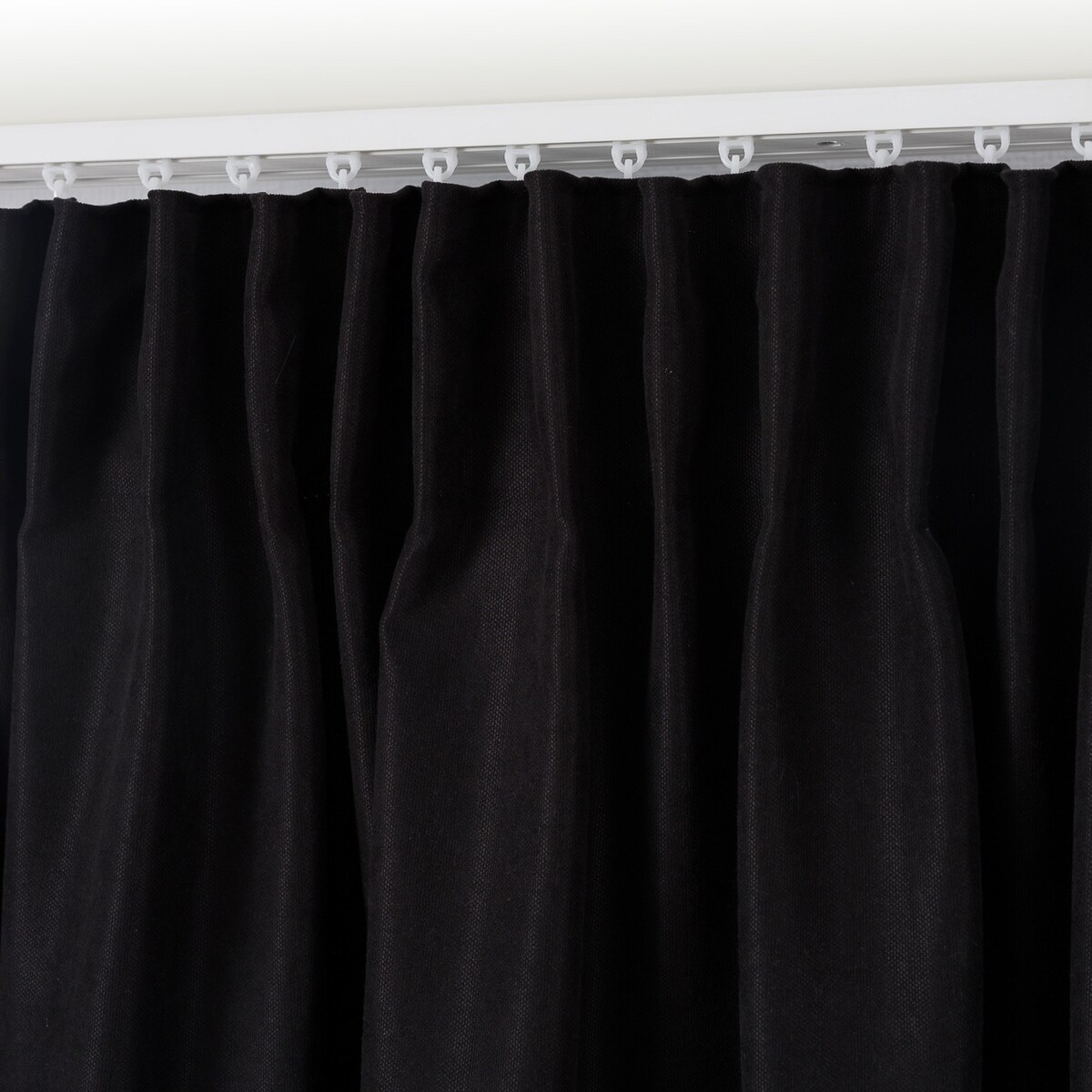 Zasłona na taśmie marszczącej czarna aksamitna 140 x 280 cm 1 szt. 140x280 czarny