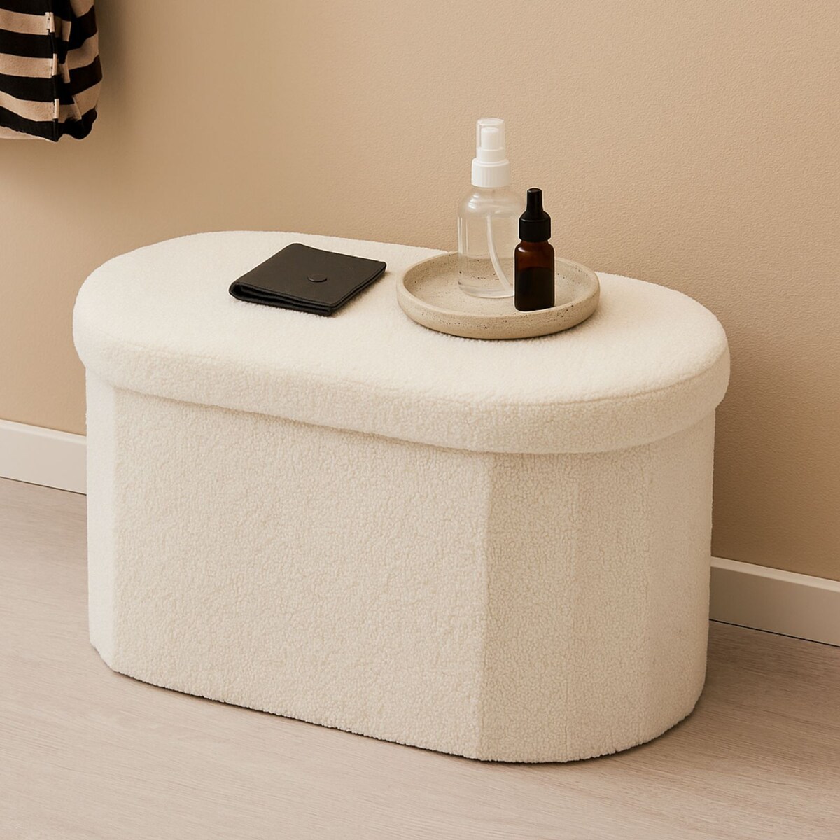 Podłużna pufa ze schowkiem boucle BINI, 71 x 39,5 x 39 cm