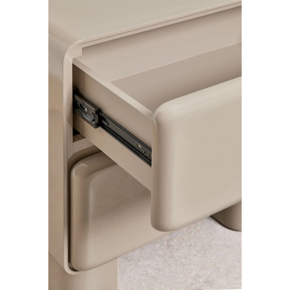 Szafka nocna 50x40 cm z dwoma szufladami z MDF Sheila, kawa z mlekiem