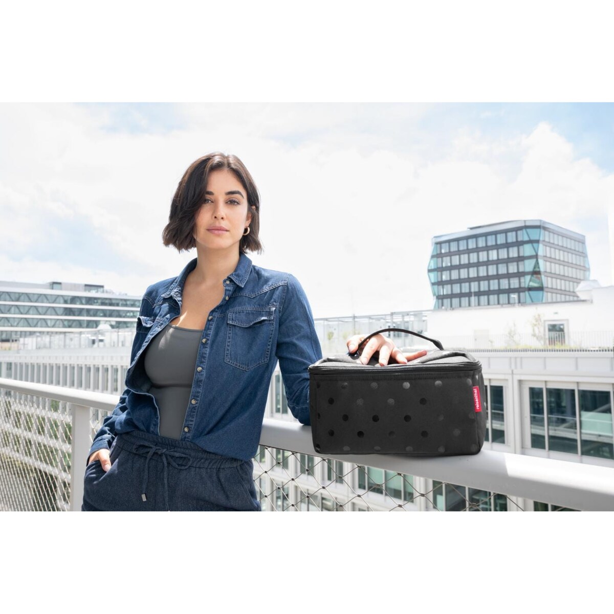 Kosmetyczka BEAUTYCASE, glossy dots black