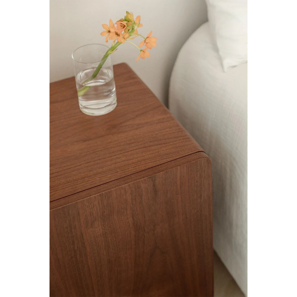 Szafka nocna 50x40 cm z MDF i forniru Gumeri, brązowa