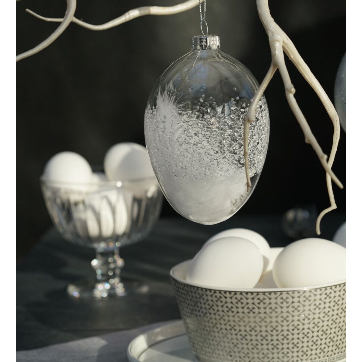 VILLA ITALIA Bombka jajko szklane z białymi piórkami 12 cm