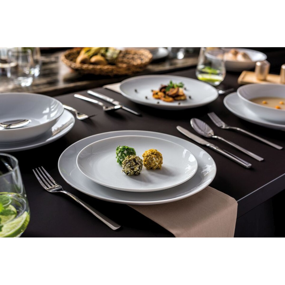 Zestaw talerzy dla 6 osób 18 el. Boss Modern biały LU16 (0000)