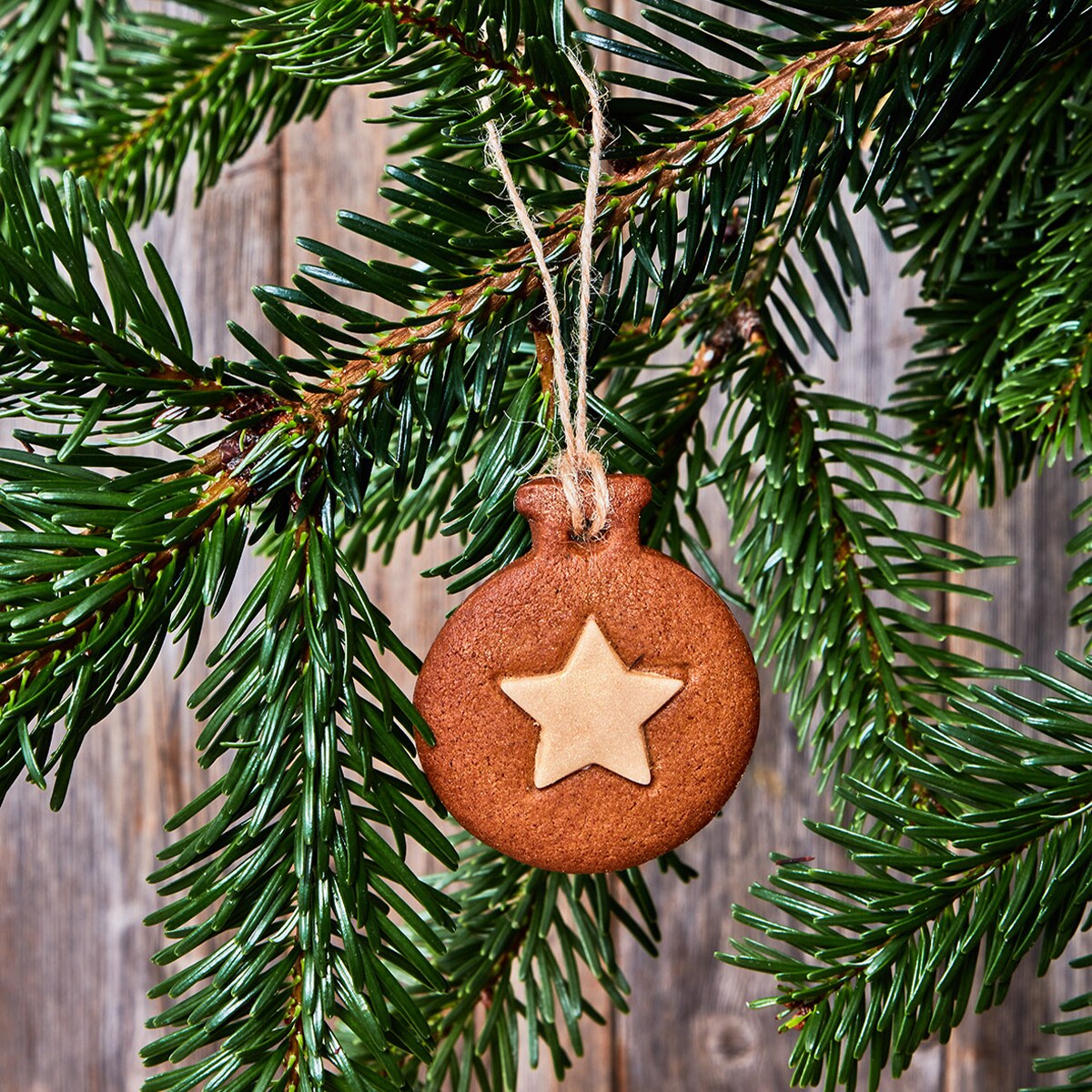 Foremka do wykrawania ciastek Bombka z Gwiazdą 6 cm / Birkmann