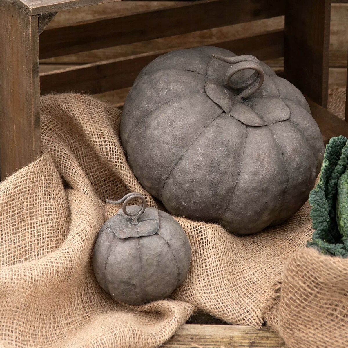 FIGURKA DYNIA METALOWA LOFT MAŁA 10cm dekoracja na Halloween Jesień brązowa
