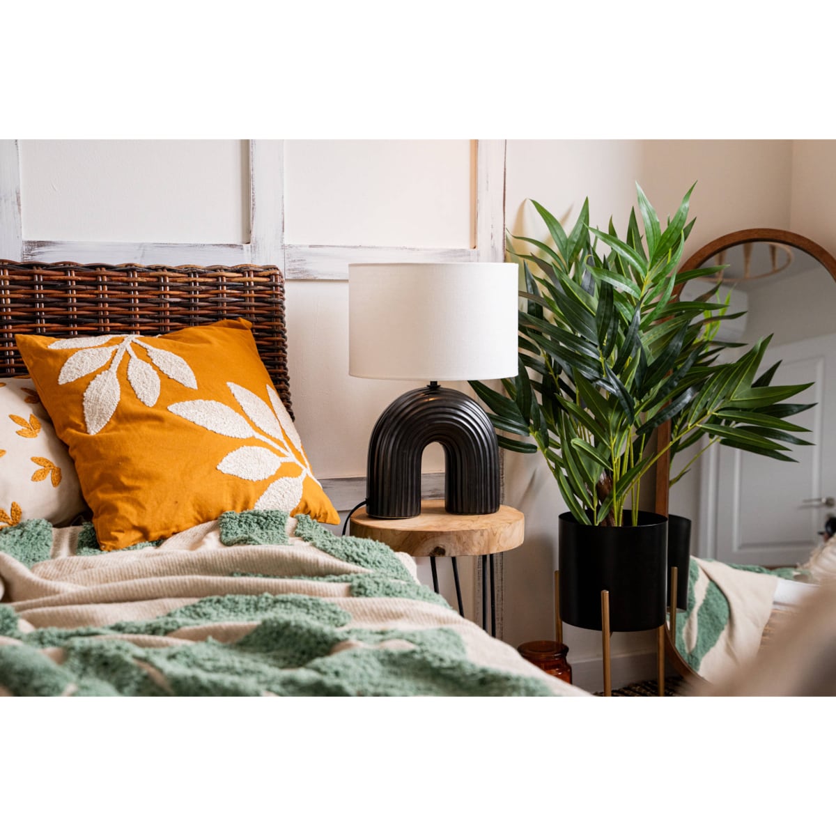 Sztuczna palma jak żywa w doniczce z plecionki, wys. 80 cm