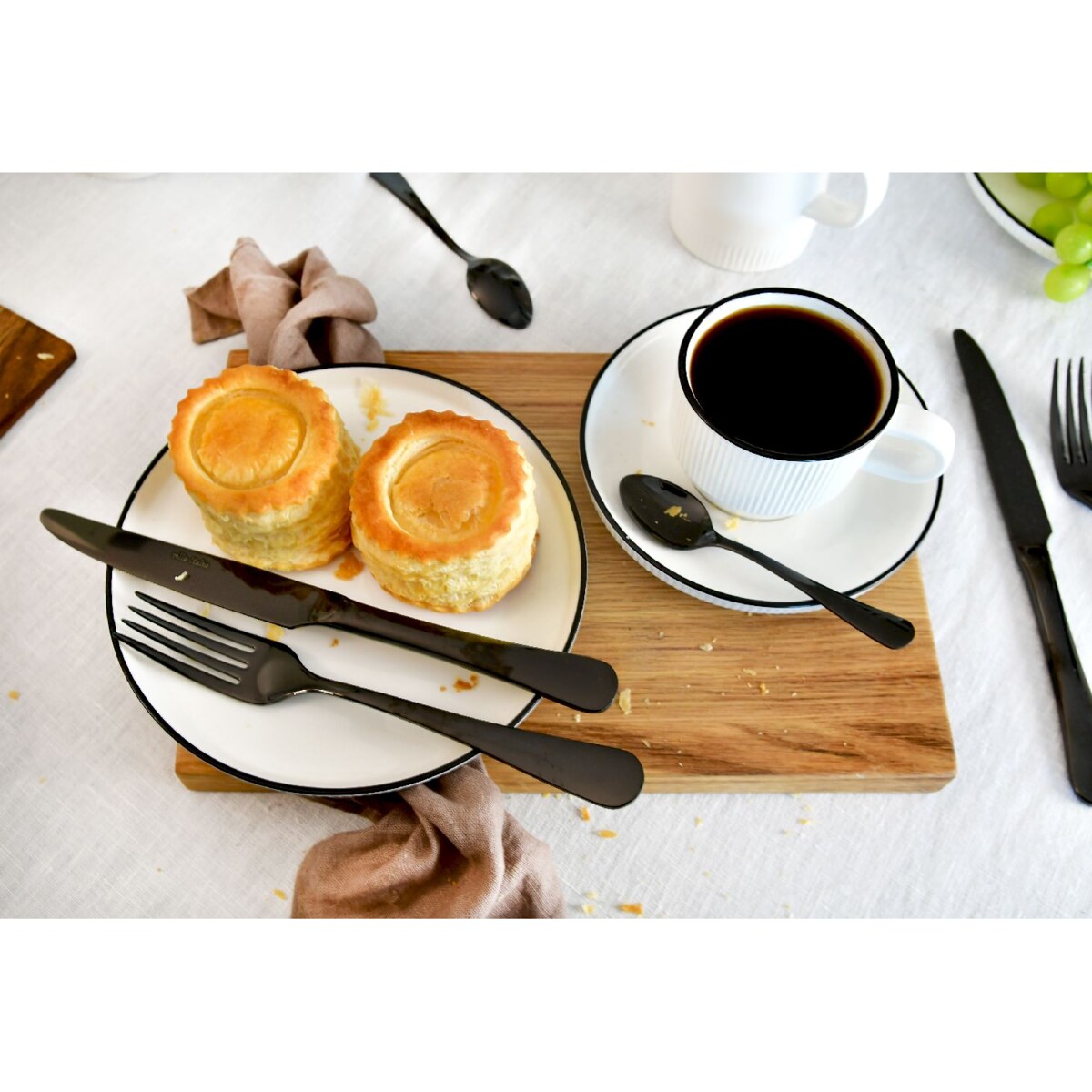 VILLA ITALIA Filiżanka do kawy porcelanowa 210 ml ze spodkiem STELLA