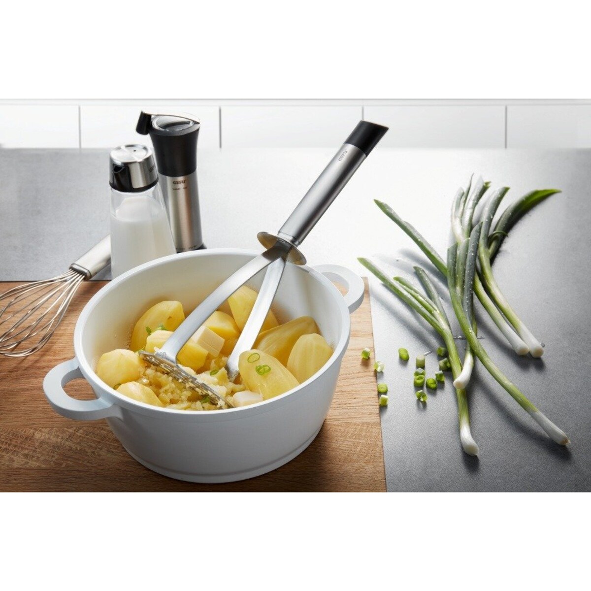 Tłuczek do ziemniaków ze stali, wysokiej jakości sprzęt o owalnym kształcie