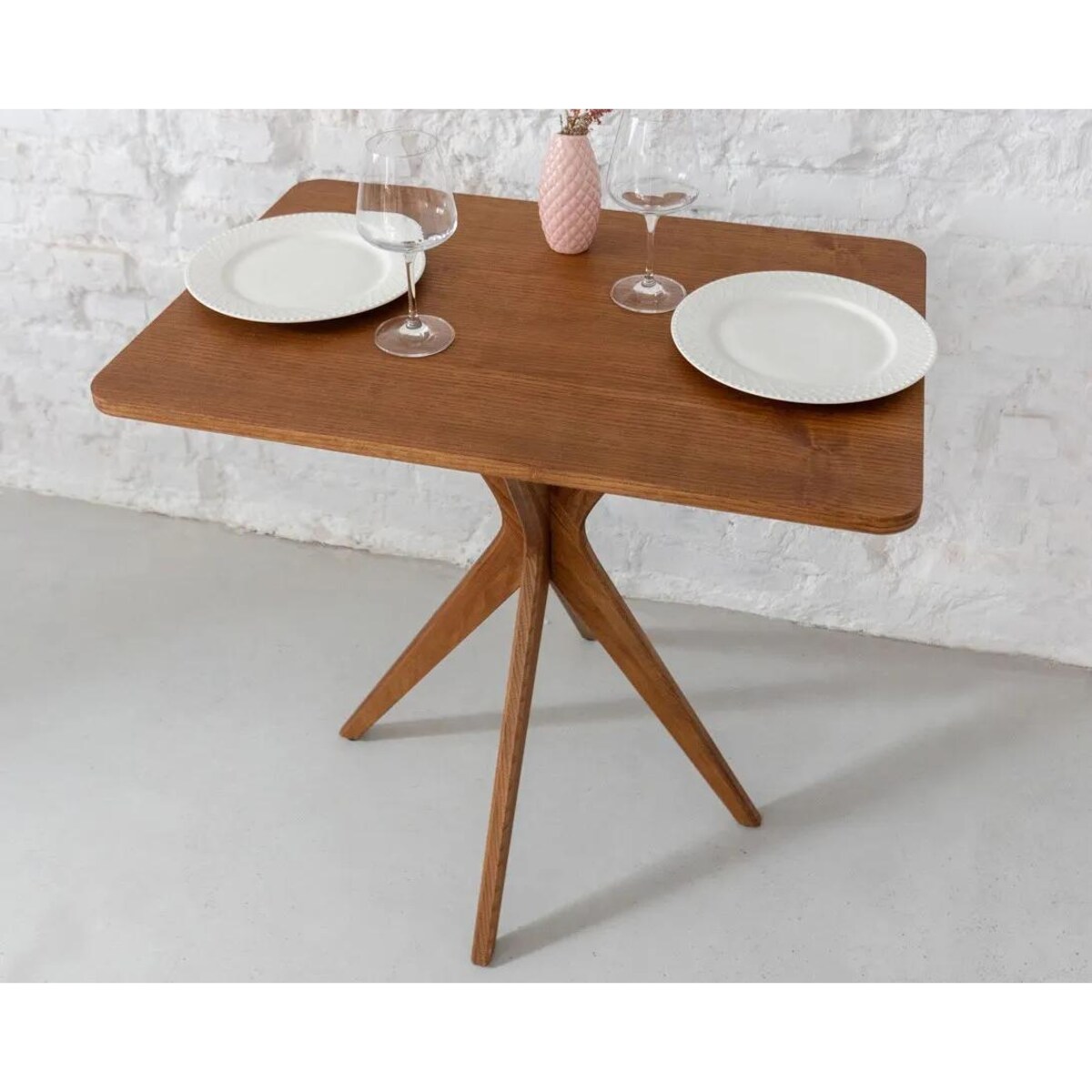 Stół CUTTI 55x80 orzechowy