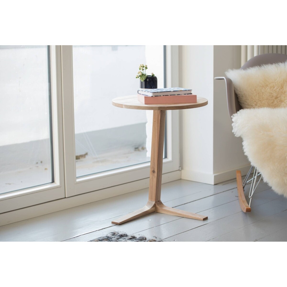 Boczny stolik kawowy ACINA, drewno akacjowe, WENKO