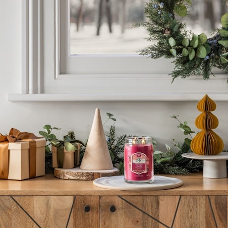 YC SIGNATURE – Świeca duża SANTA ON SKIS