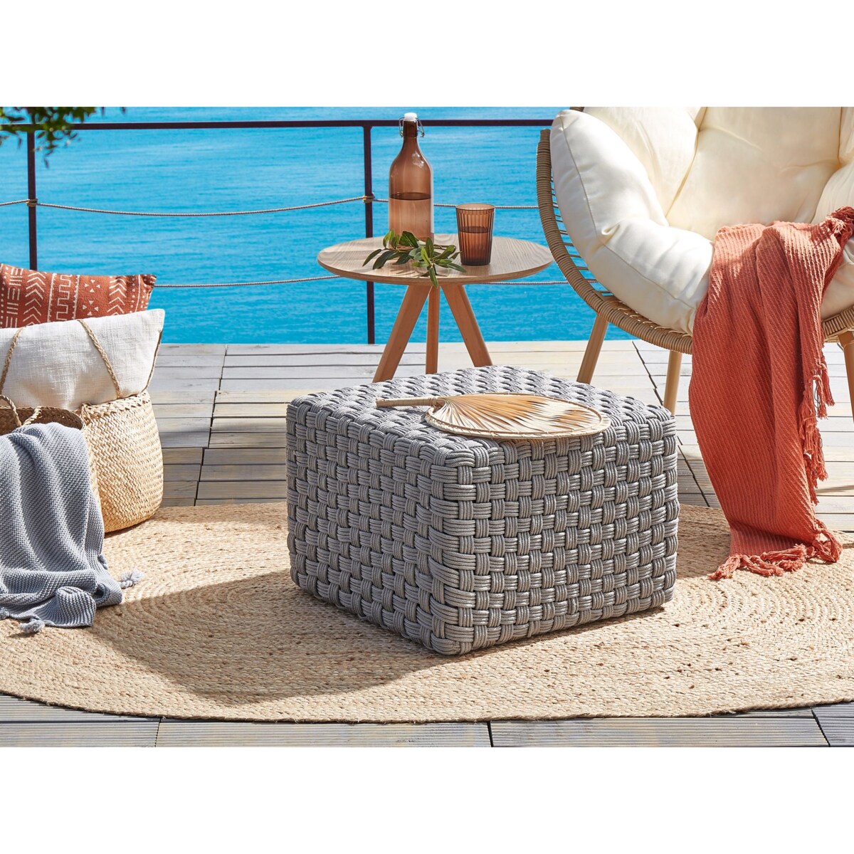 Puf ogrodowy 50 x 50 x 35 cm szary NALLI