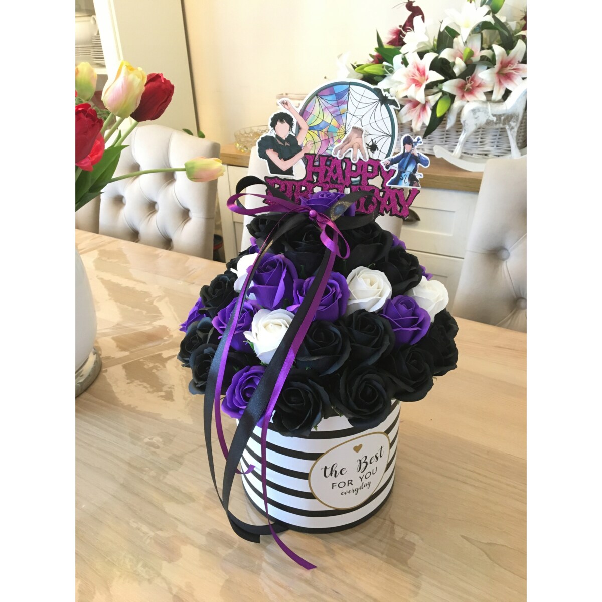 FLOWER BOX DUŻY kwiaty mydlane URODZINY z WEDNESDAY ADAMS prezent happy