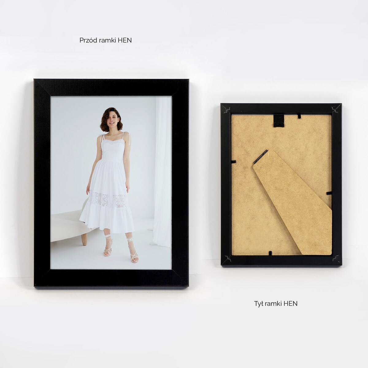 Ramka na zdjęcia 13x18 cm czarna rama MDF z plexi do powieszenia pion poziom stopka klasyczna ramka FRAMAI