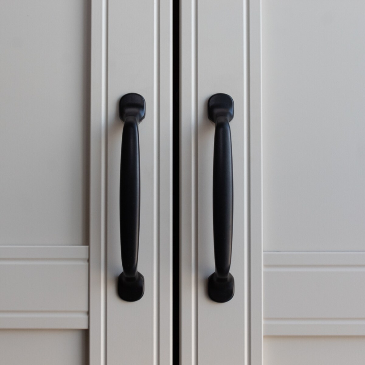 10x Uchwyt meblowy elegancki czarny 128 mm zestaw do mebli 10 szt