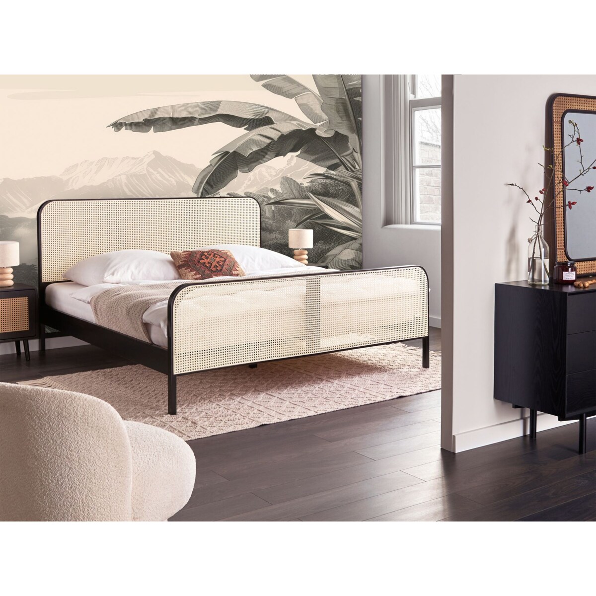 Łóżko Drewno sosnowe GONFARON 180 x 200 cm Czarny