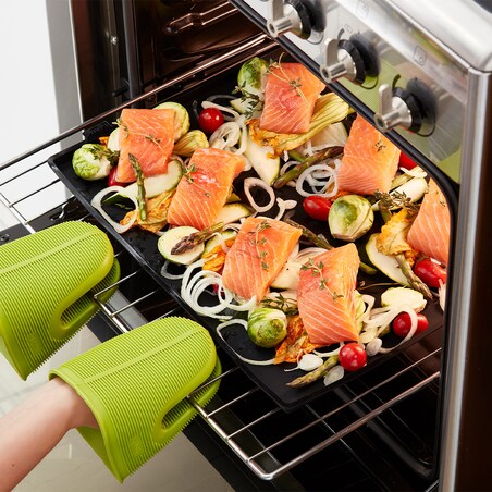 Mata do pieczenia CLASSIC z rantem 40 x 30 cm / Lekue