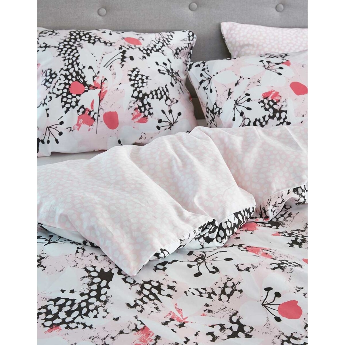 Komplet różowej pościeli z bawełny satynowej w kwiaty, poszewka ozdobna, pościel w kwiaty, pościel Esprit, 200 x 220 cm