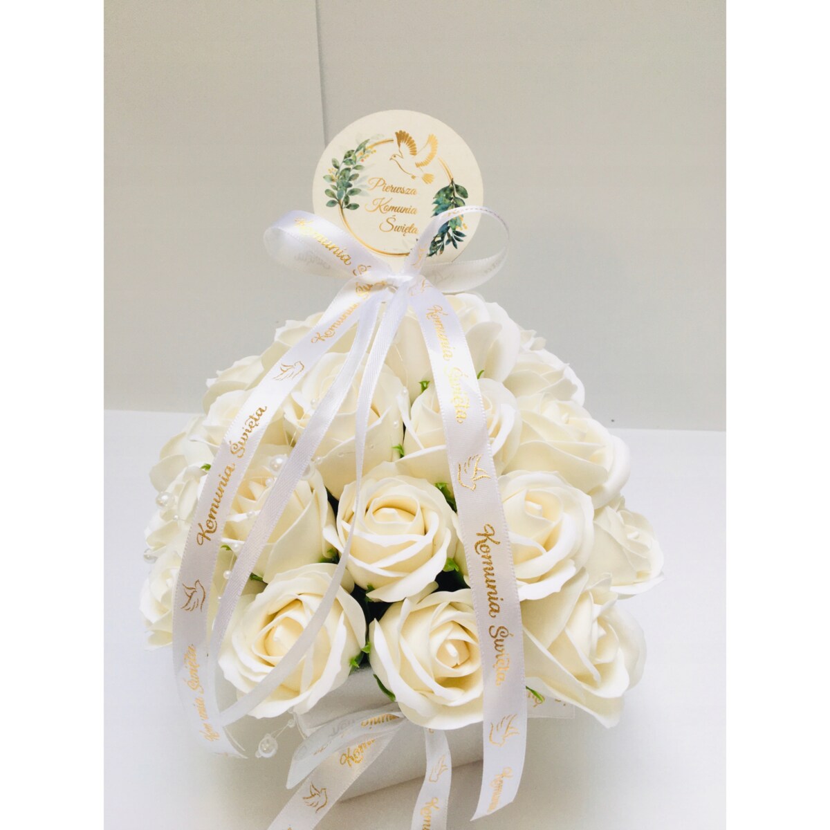 FLOWER BOX KWIATY mydlane BIAŁE na I KOMUNIA ŚWIĘTA prezent pamiątka róże