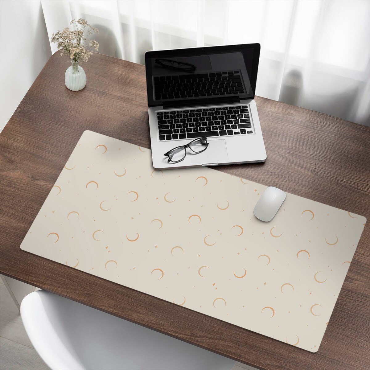 Kremowa mata na biurko Księżyce i gwiazdki, 100x50 cm