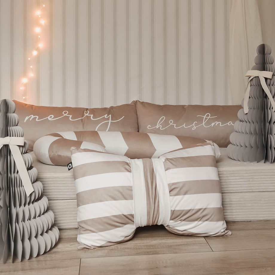Poduszka XMAS wzór XM55 | Kokarda w paski piaskowa 40 x 60 cm