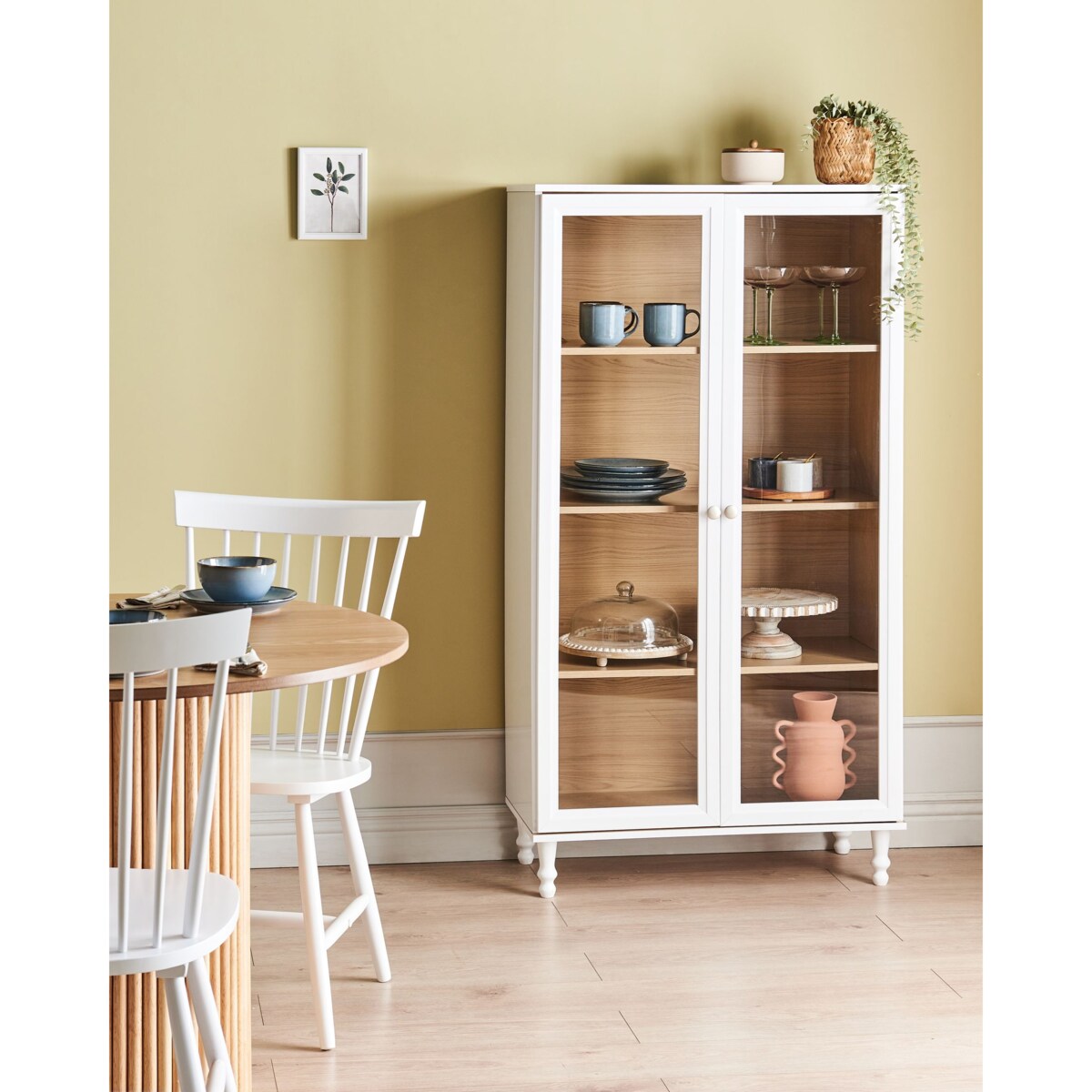 Witryna ze szklaną gablotą 80 cm biała TINGLEDALE