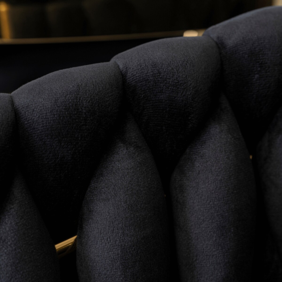 Krzesło Tapicerowane Glamour CAPI Plecione Czarne Do Salonu