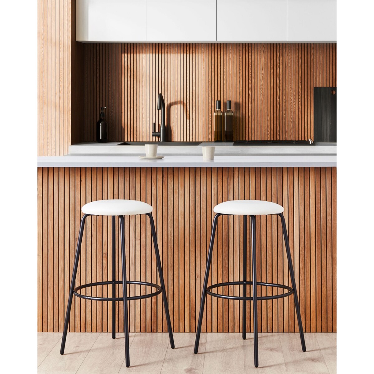 Zestaw 2 stołków barowych welurowy złamana biel MORTON