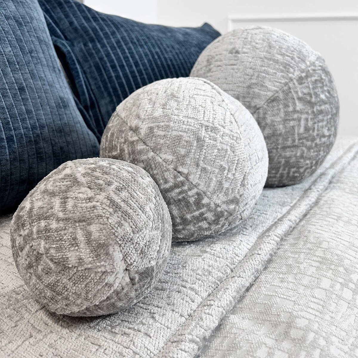 Poduszka HAPPY PILL 13 cm Stalowa