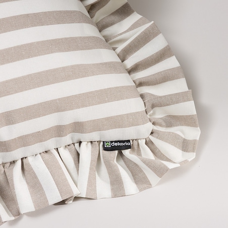 Poszewka Paula z falbaną 45x45 beżowo-białe pasy (1,5cm)
