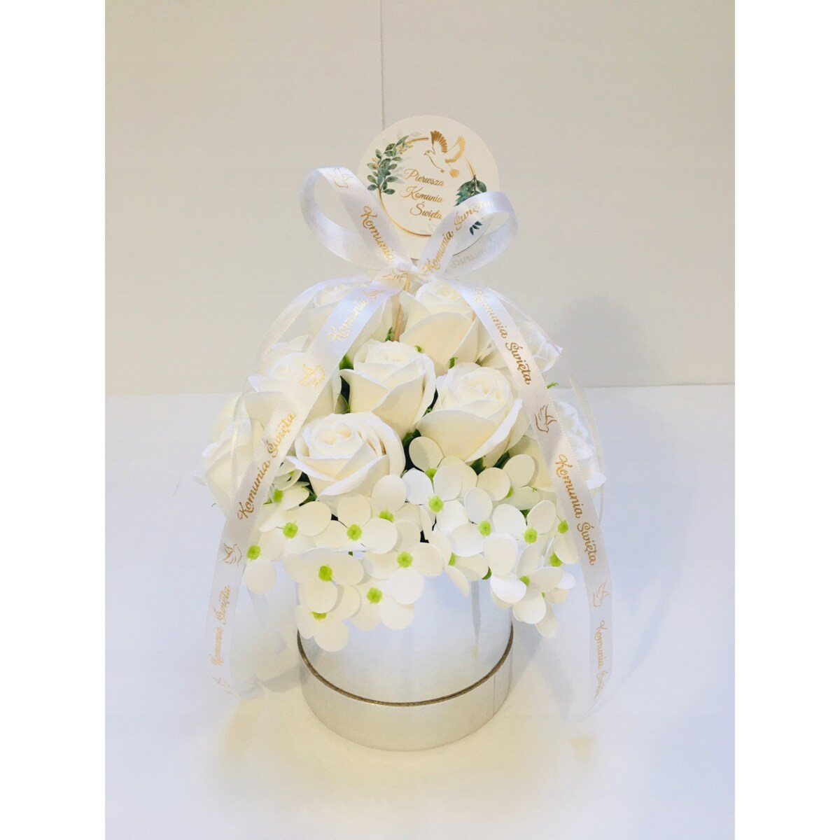 RÓŻE mydlane BIAŁE w srebrnym pudełku na I KOMUNIA ŚWIĘTA prezent pamiątka