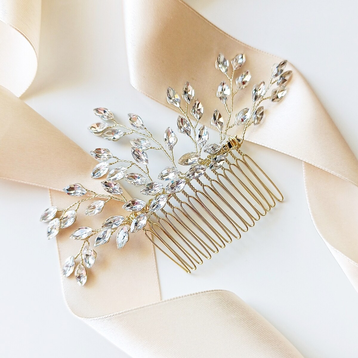 Grzebień złoty do fryzury ślubnej z cyrkoniami