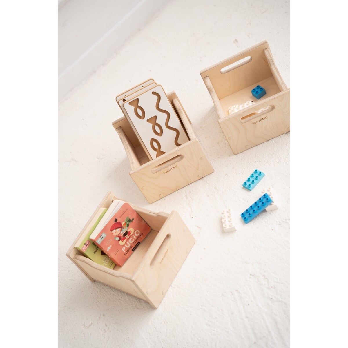 Mały BOX drewniana skrzynka na zabawki i inne cuda