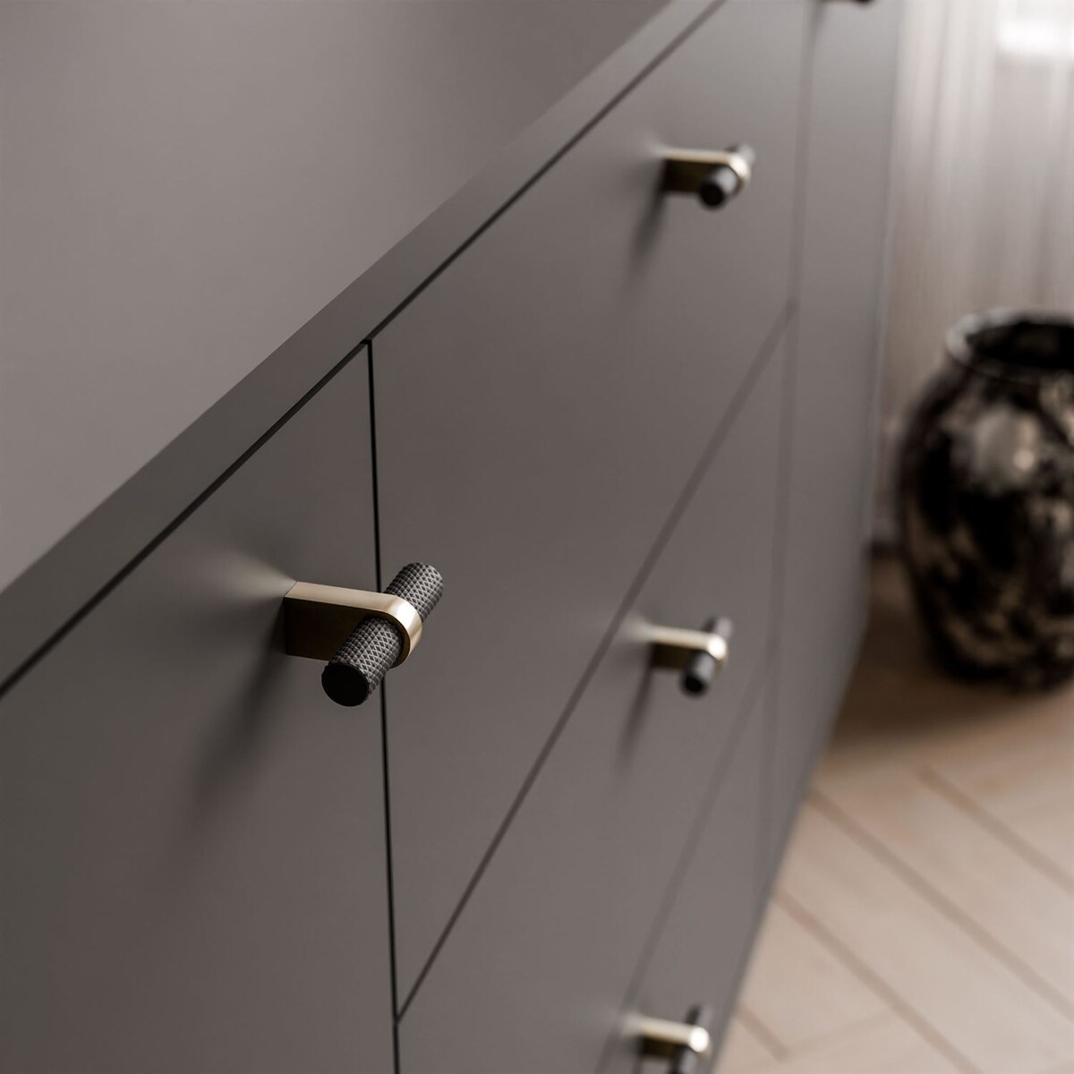 Komoda ELODIE 190 2D3S czarna