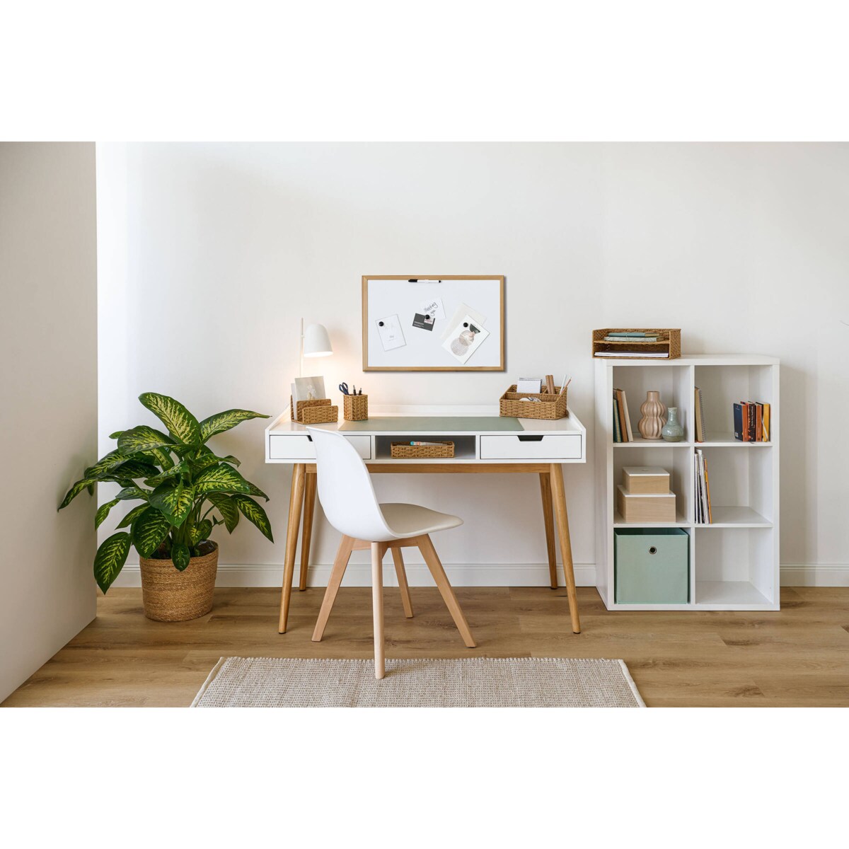 Biała tablica magnetyczna z pisakiem, 40 x 60 cm