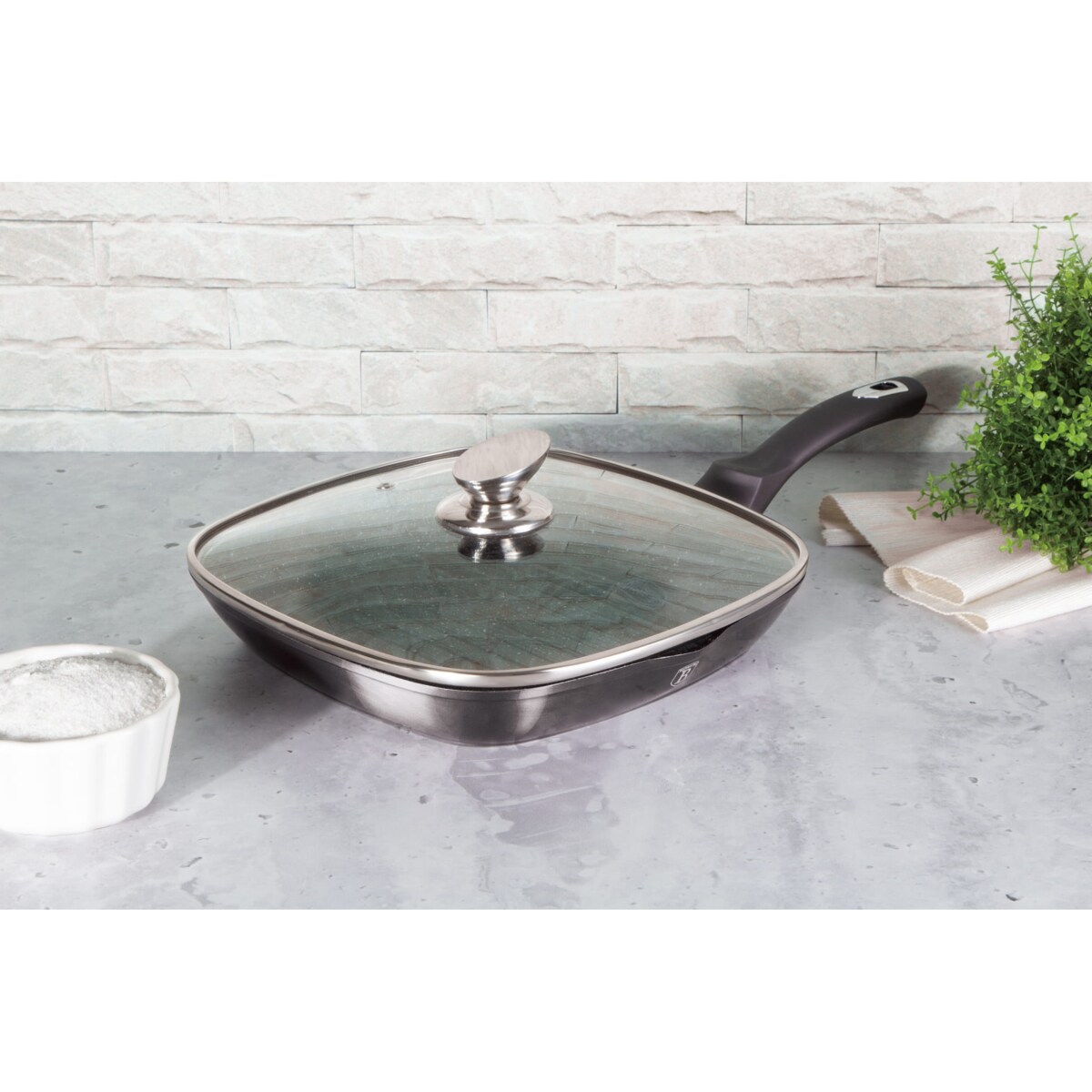 Patelnia grillowa z powłoką granitową 28x28cm BERLINGER HAUS Carbon Pro