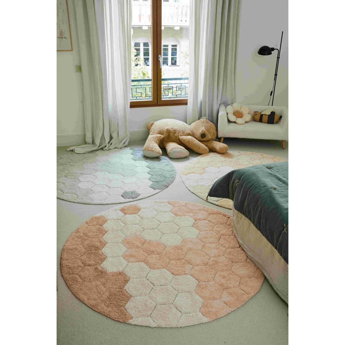 Dywan bawełnainy okrągły Ø 140 , Round Honeycomb Blue Sage, Planet Bee, Lorena Canals