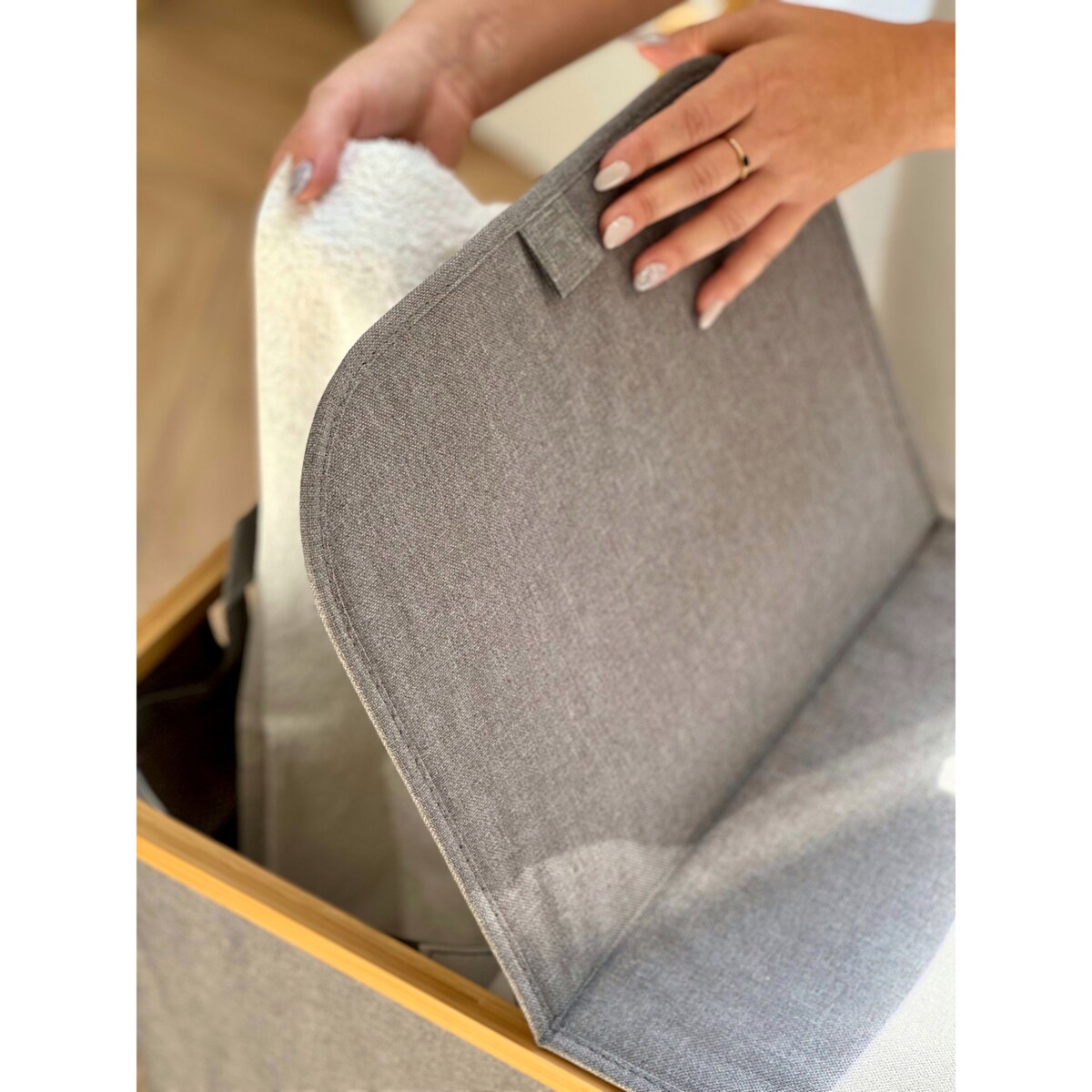 Kosz na pranie 145 L BAMBUSOWY składany szary