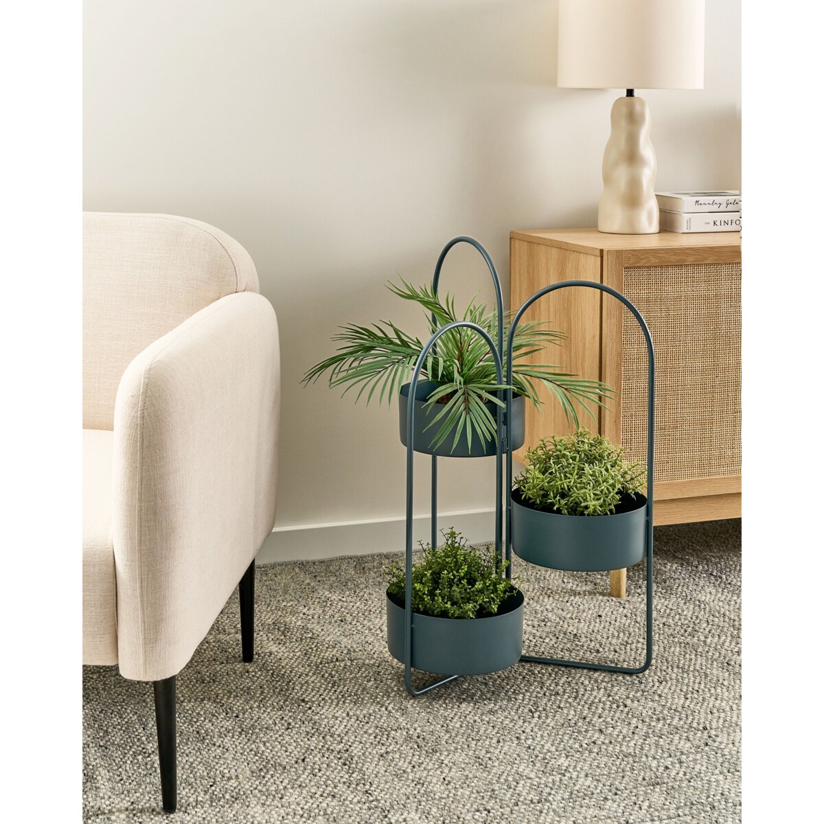 Doniczka na stojaku metalowa ciemnoniebieska COLUTENA