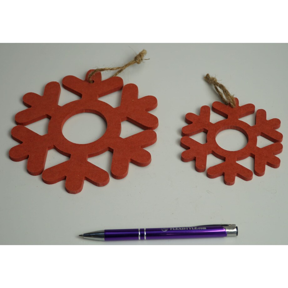 Drewniane ozdoby świąteczne do domu Śnieżynki czerwone 4szt.