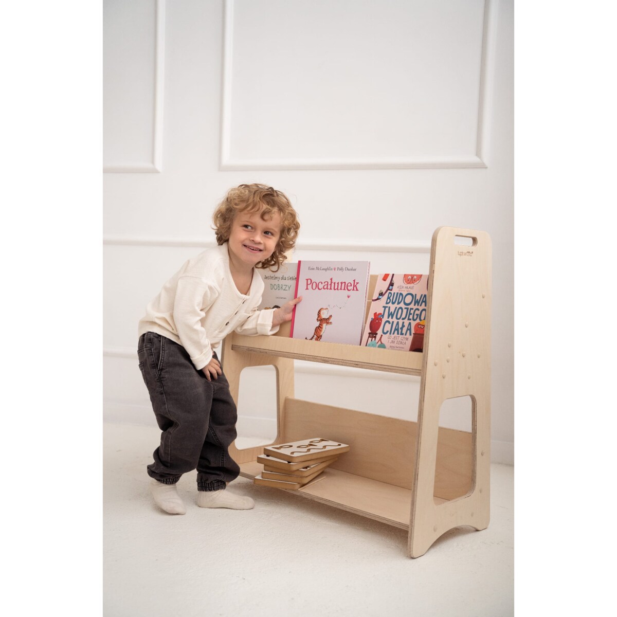 L - biblioteczka/regał montessori