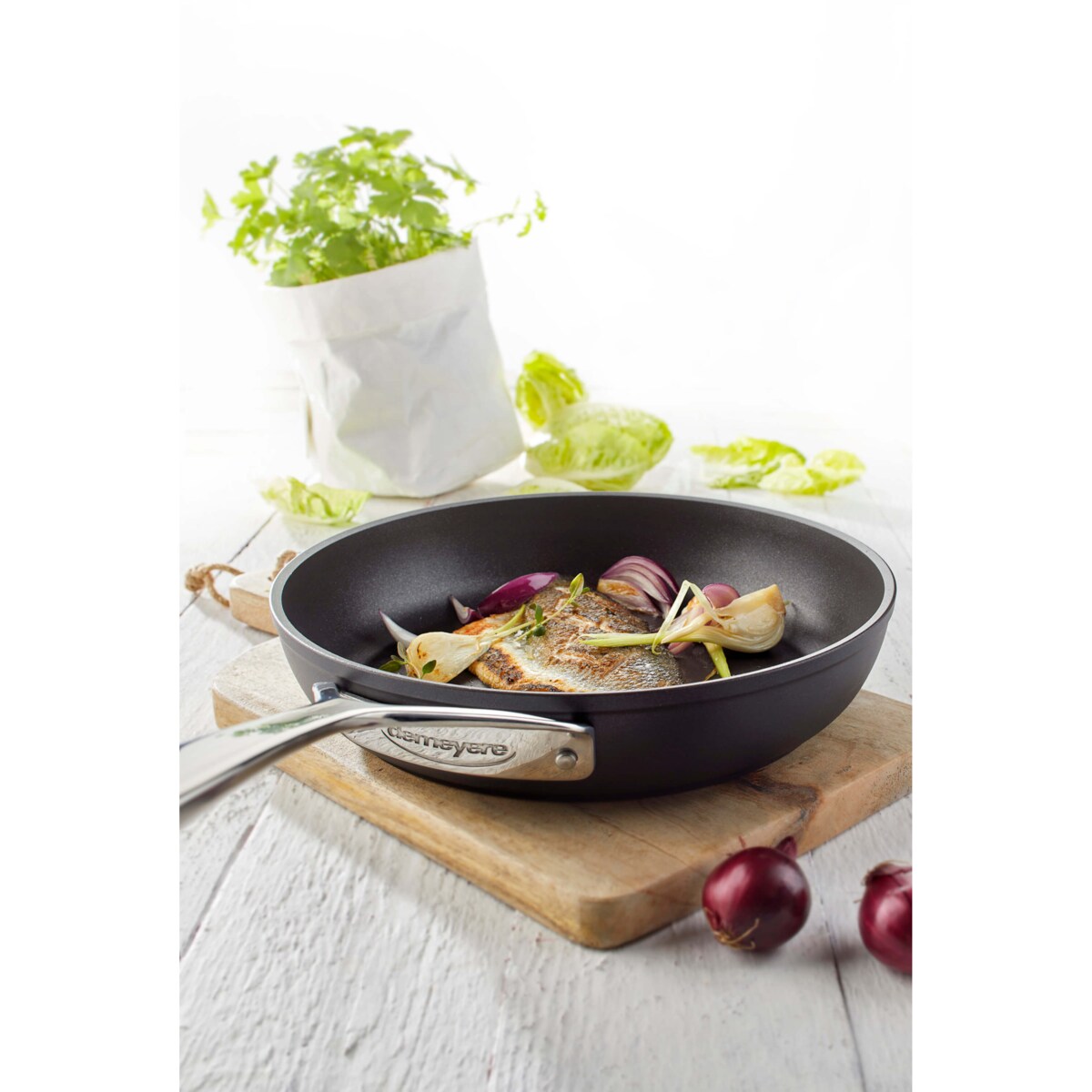 Głęboka patelnia tytanowa Demeyere Alu Pro 5 - 24 cm