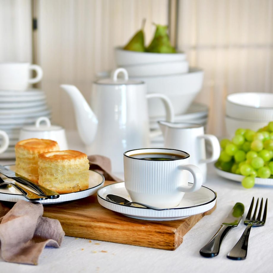 VILLA ITALIA Filiżanka do kawy porcelanowa 210 ml ze spodkiem STELLA