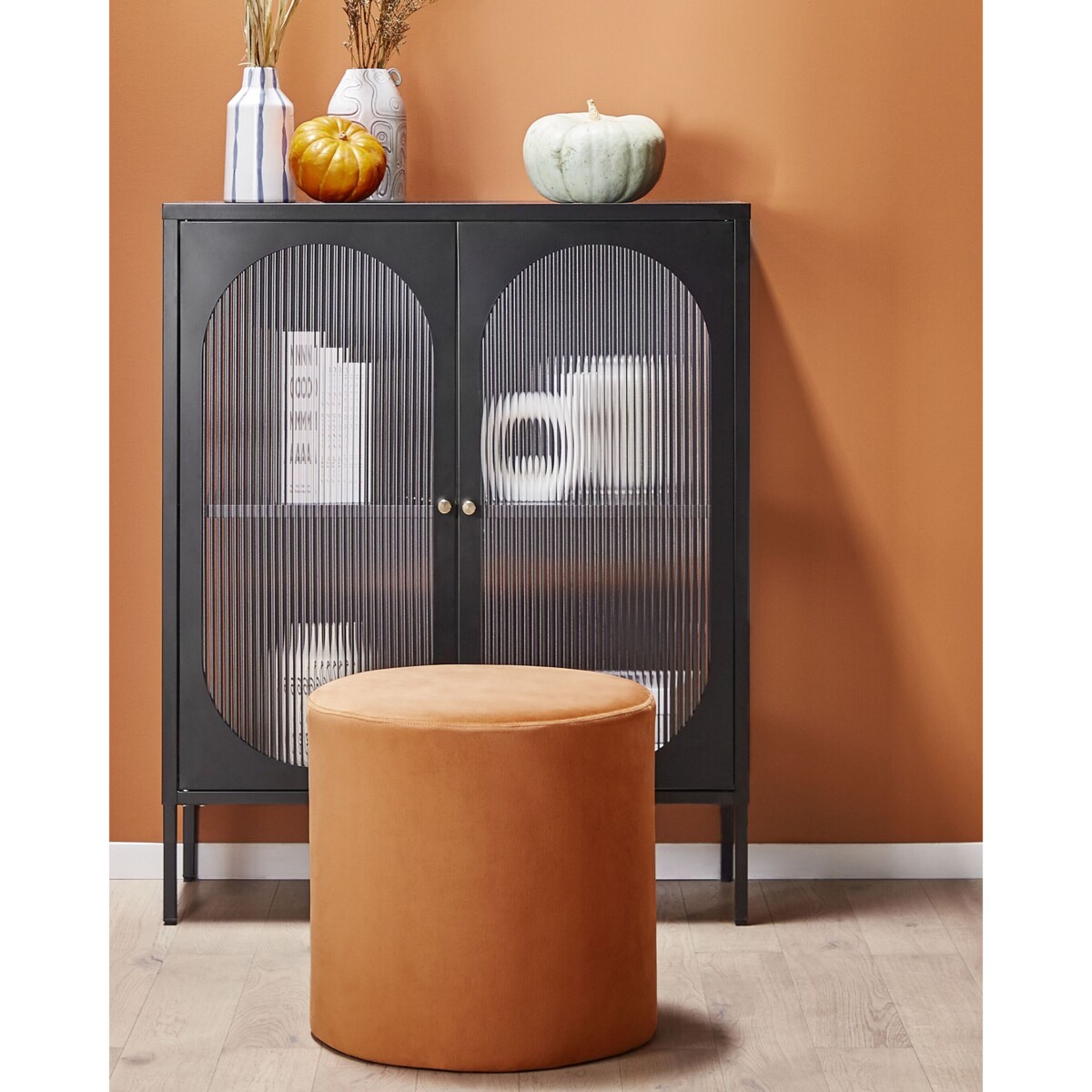 Szafka ze szklanymi drzwiami SARRE Metal 90 cm Czarny